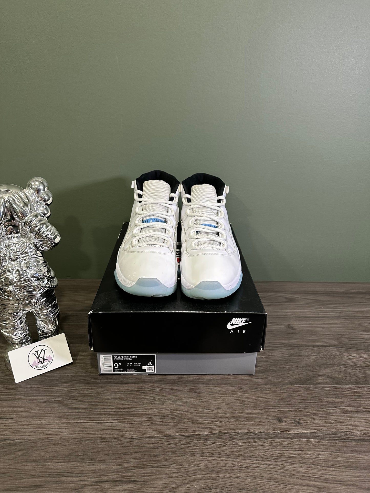 Jordan 11 Legend Blue 2024