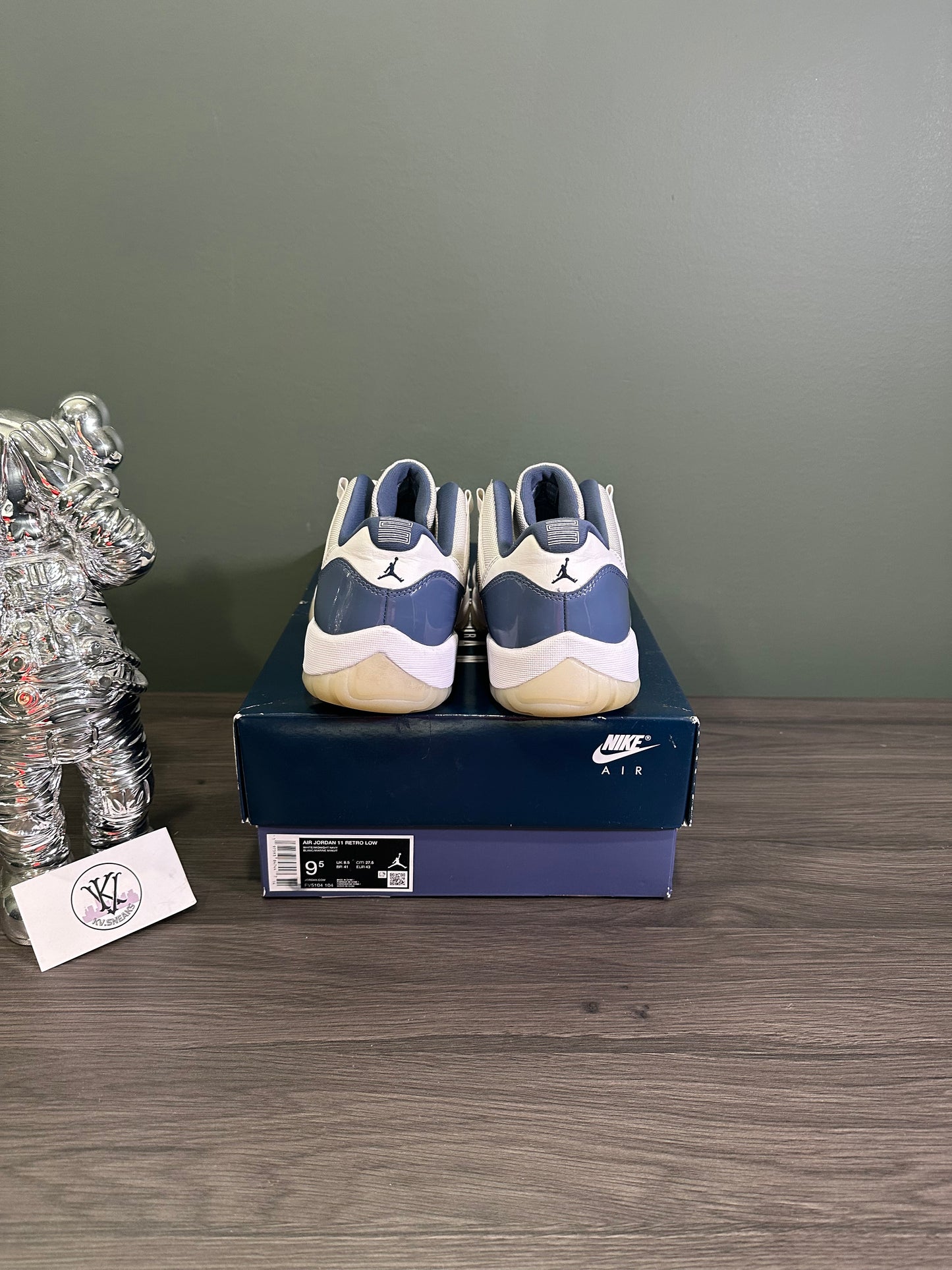Jordan 11 Low Diffused Blue