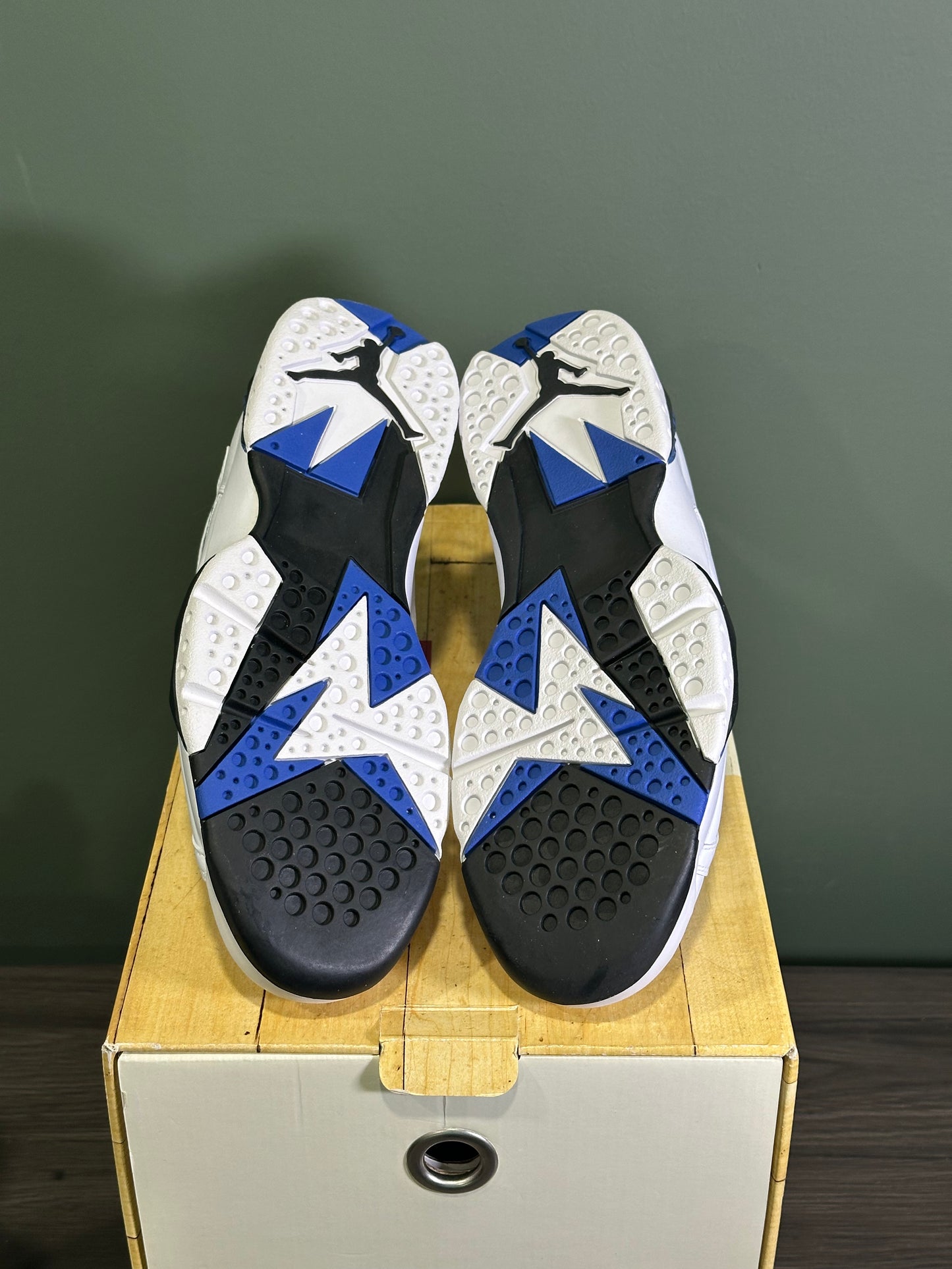 Jordan Defining Moments Pack (7/7)
