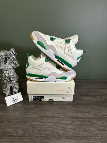 Jordan 4 SB Pine Green