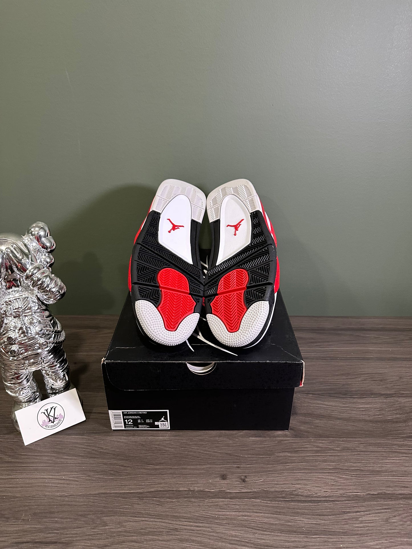 Jordan 4 Red Cement