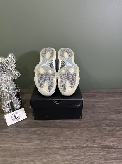 Jordan 11 Cool Grey