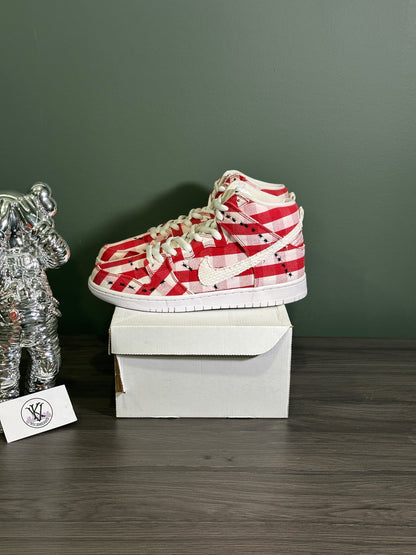 Dunk High SB Picnic