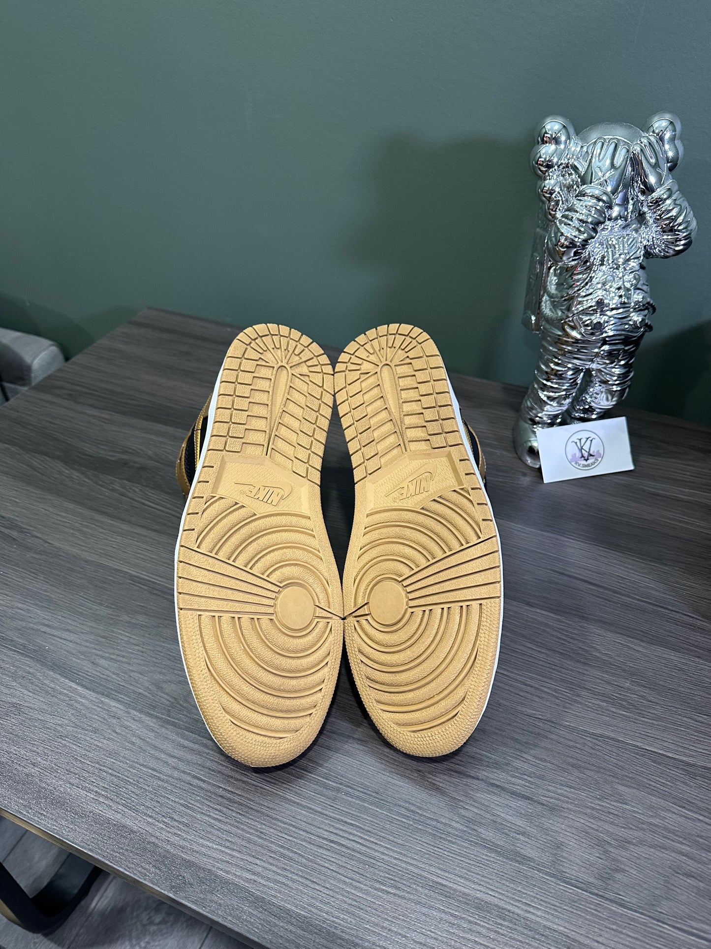 Jordan 1 High Melo PE