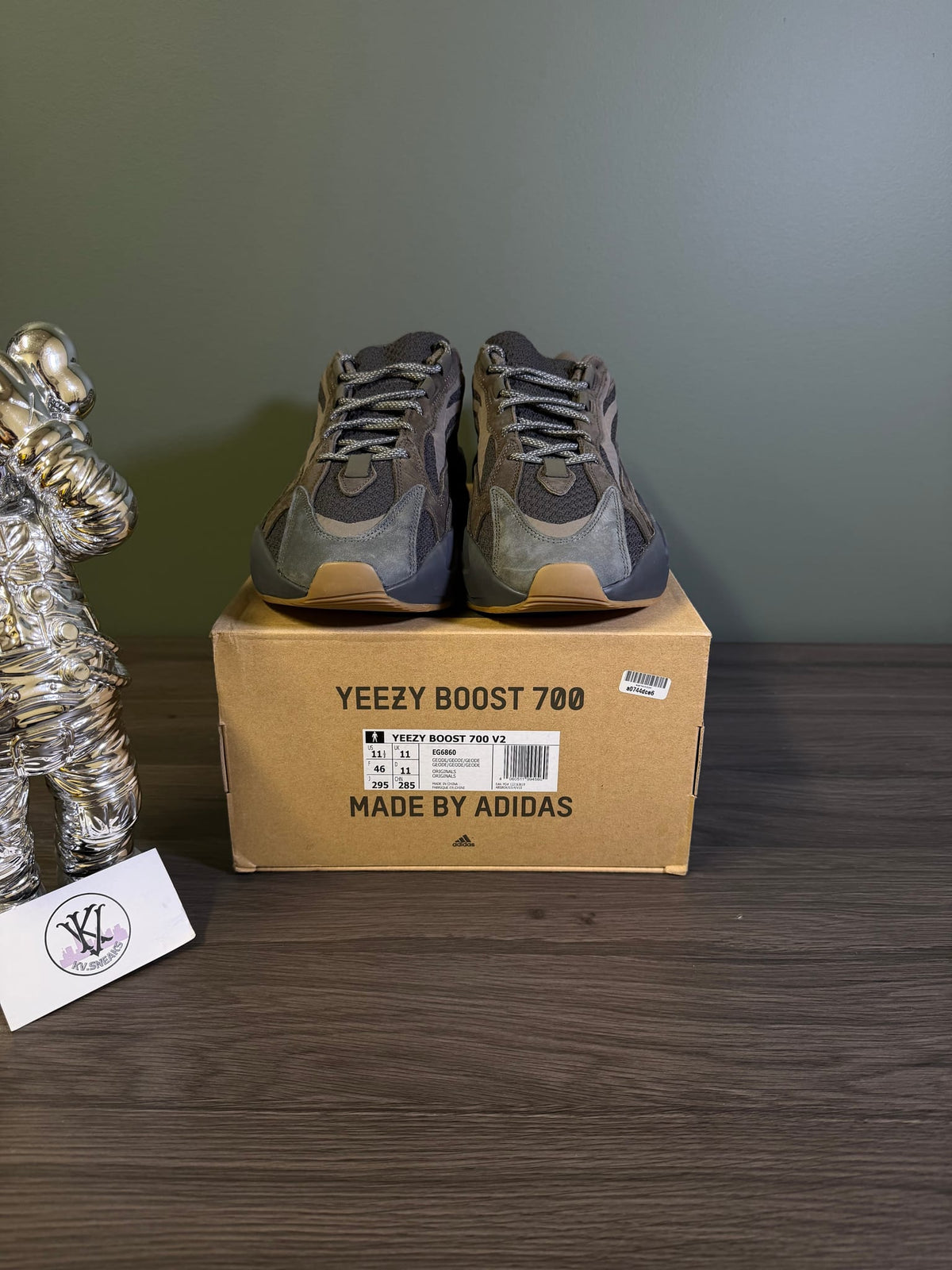 adidas Yeezy Boost 700 V2 Geode