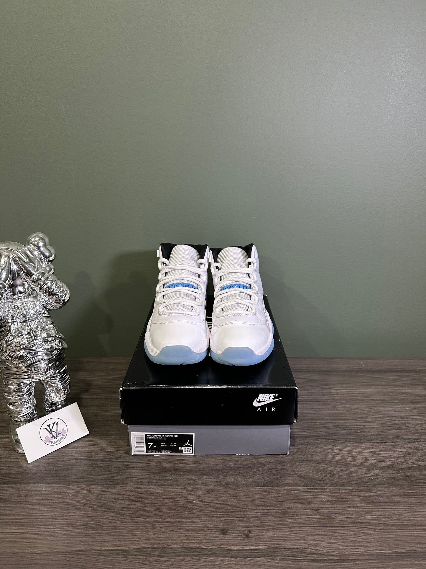 Jordan 11 Legend Blue 2024