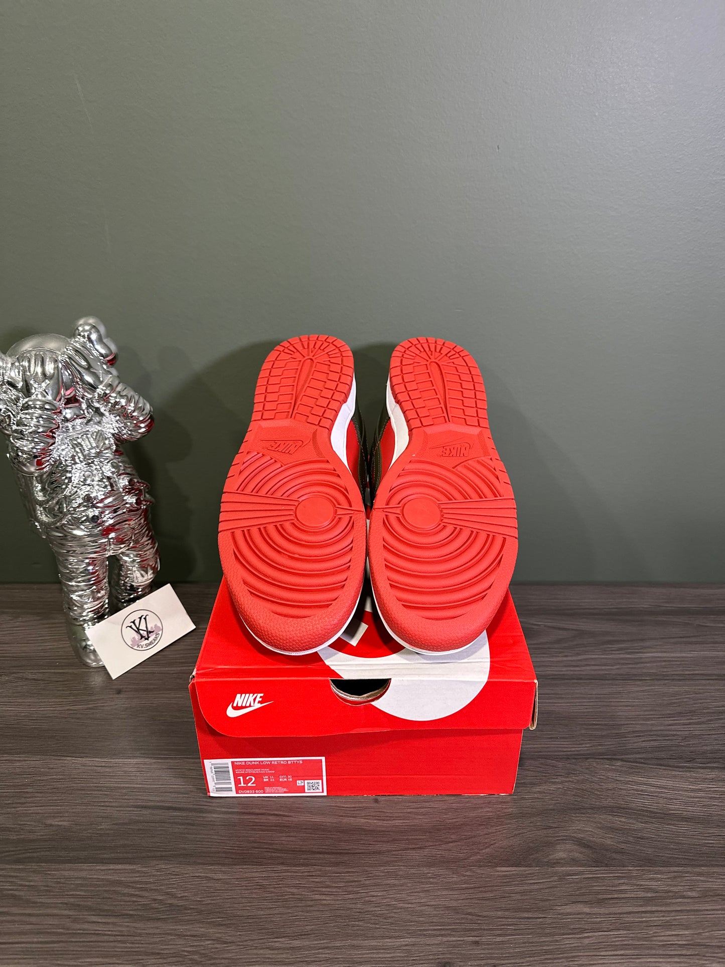 Dunk Low Mystic Red Cargo Khaki