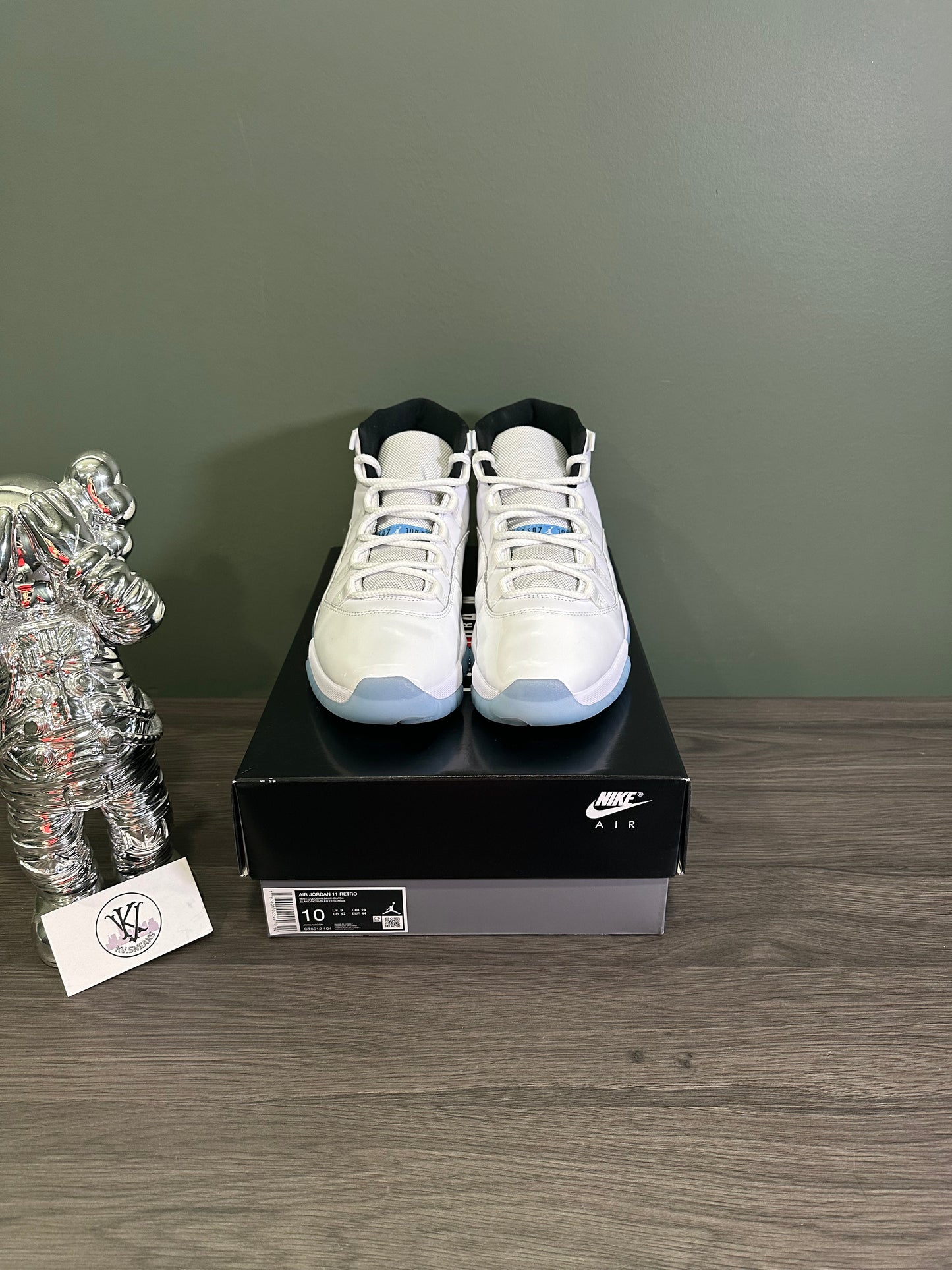 Jordan 11 Legend Blue 2024