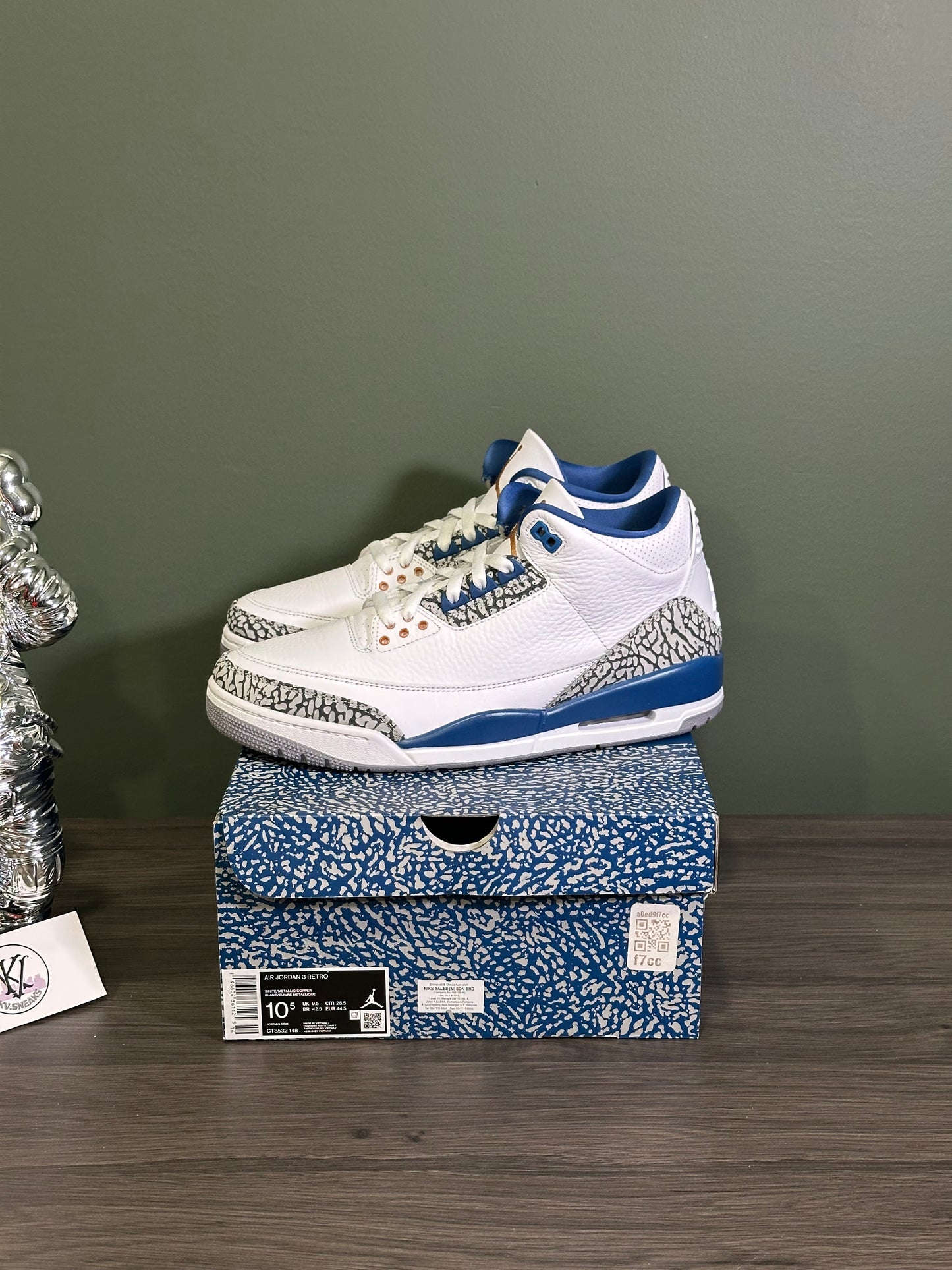 Jordan 3 Wizards
