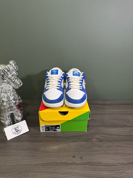 Dunk Low SB Fly Streetwear Gardenia