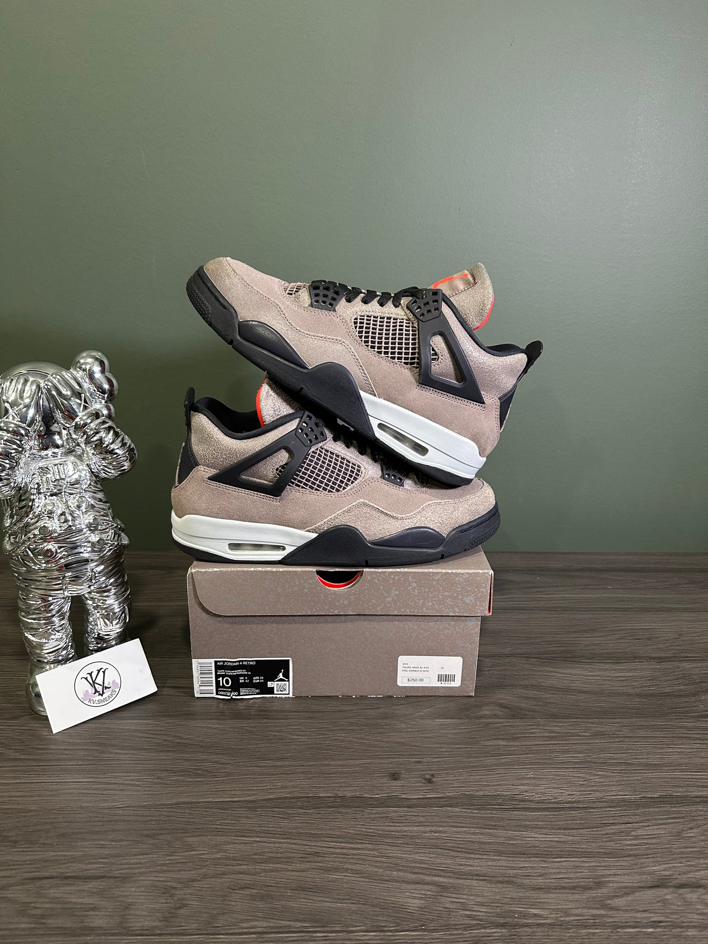 Jordan 4 Taupe Haze