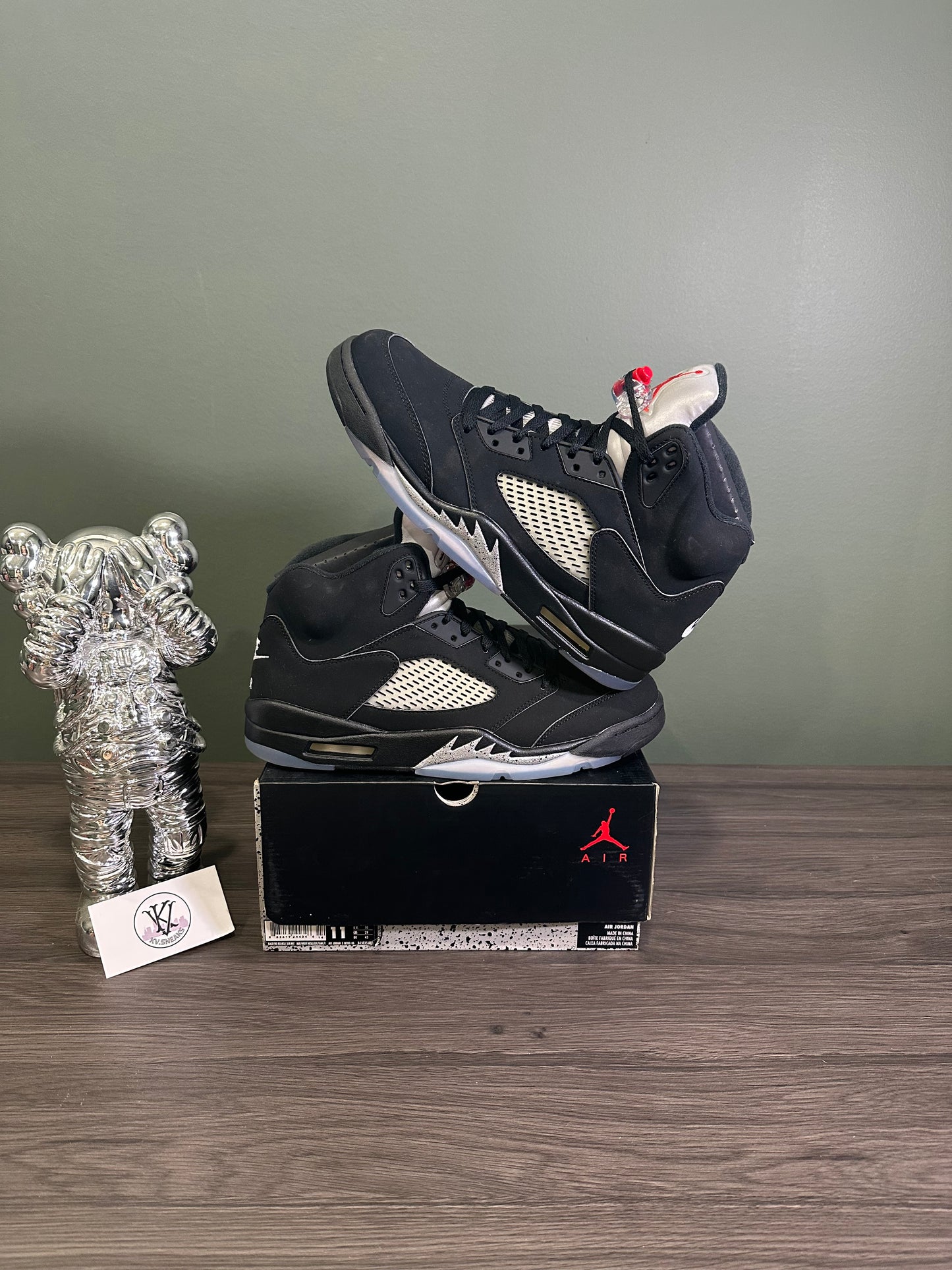Jordan 5 Black Metallic 2016