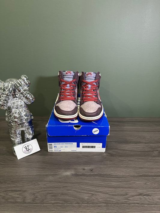 Dunk High SB Daybreak Plum