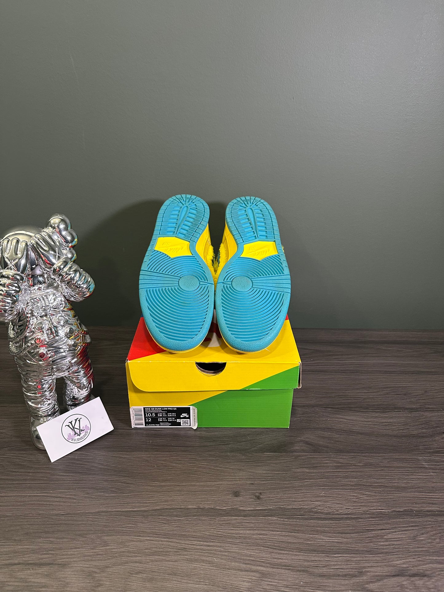 Dunk Low SB Grateful Dead Bear Yellow