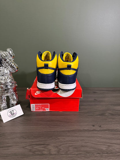 Dunk High Michigan