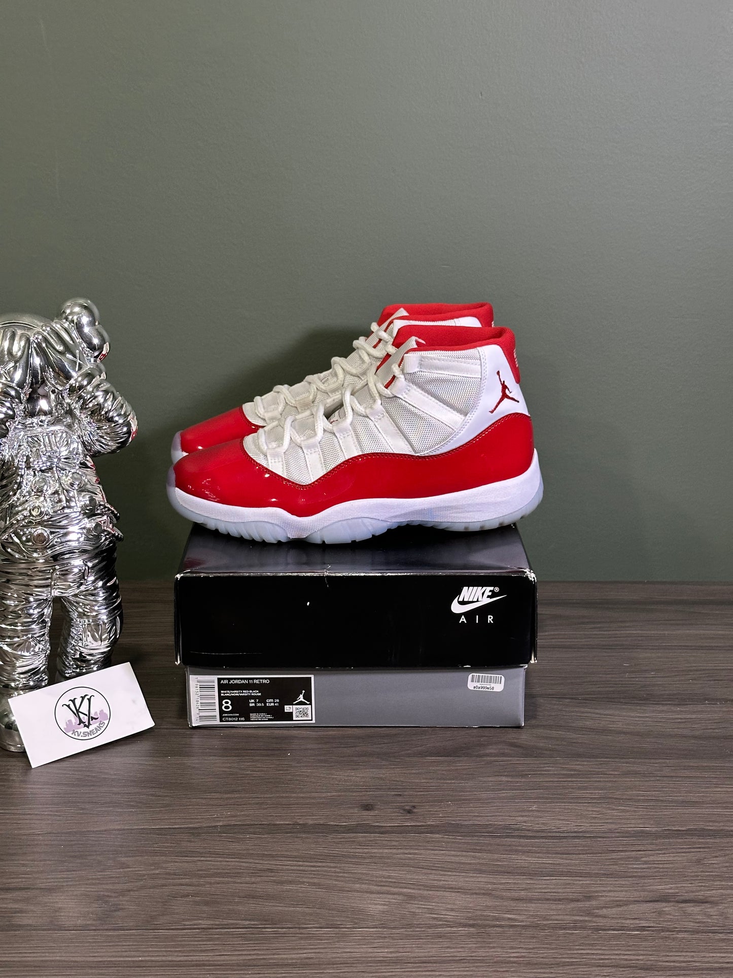 Jordan 11 Cherry