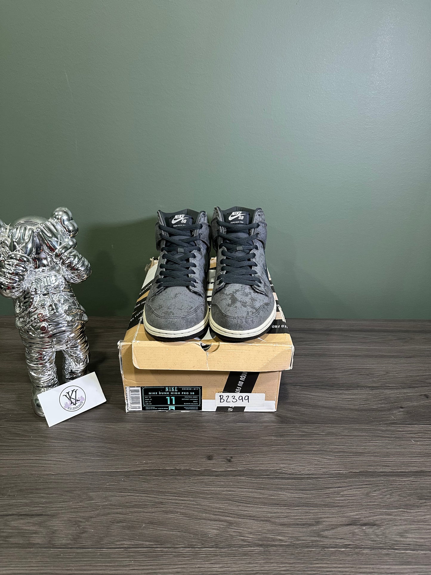 Dunk High SB Stained Canvas
