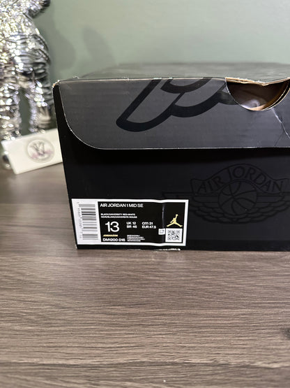 Jordan 1 Mid SE Elephant Print