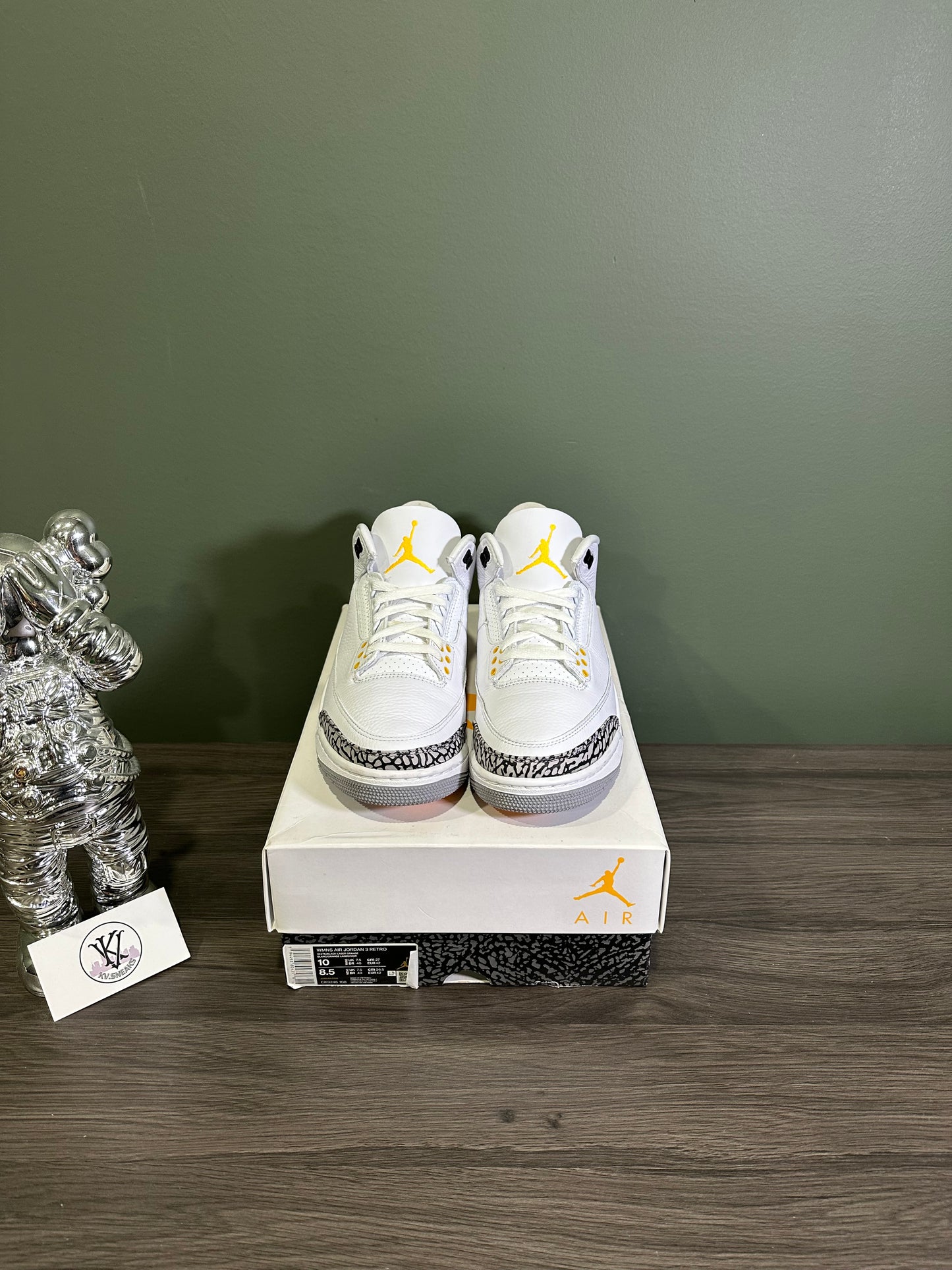 Jordan 3 Laser Orange