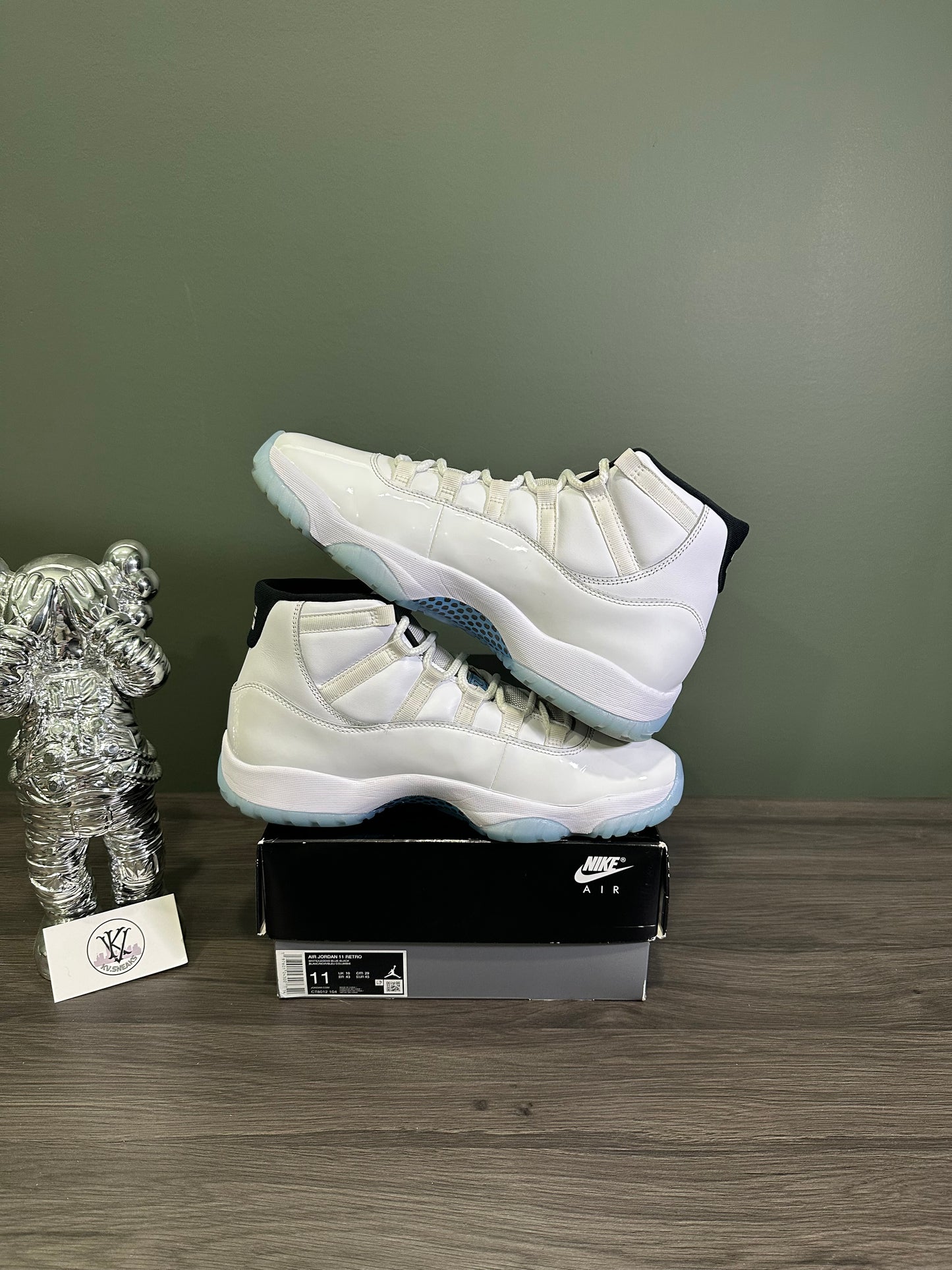 Jordan 11 Legend Blue 2024