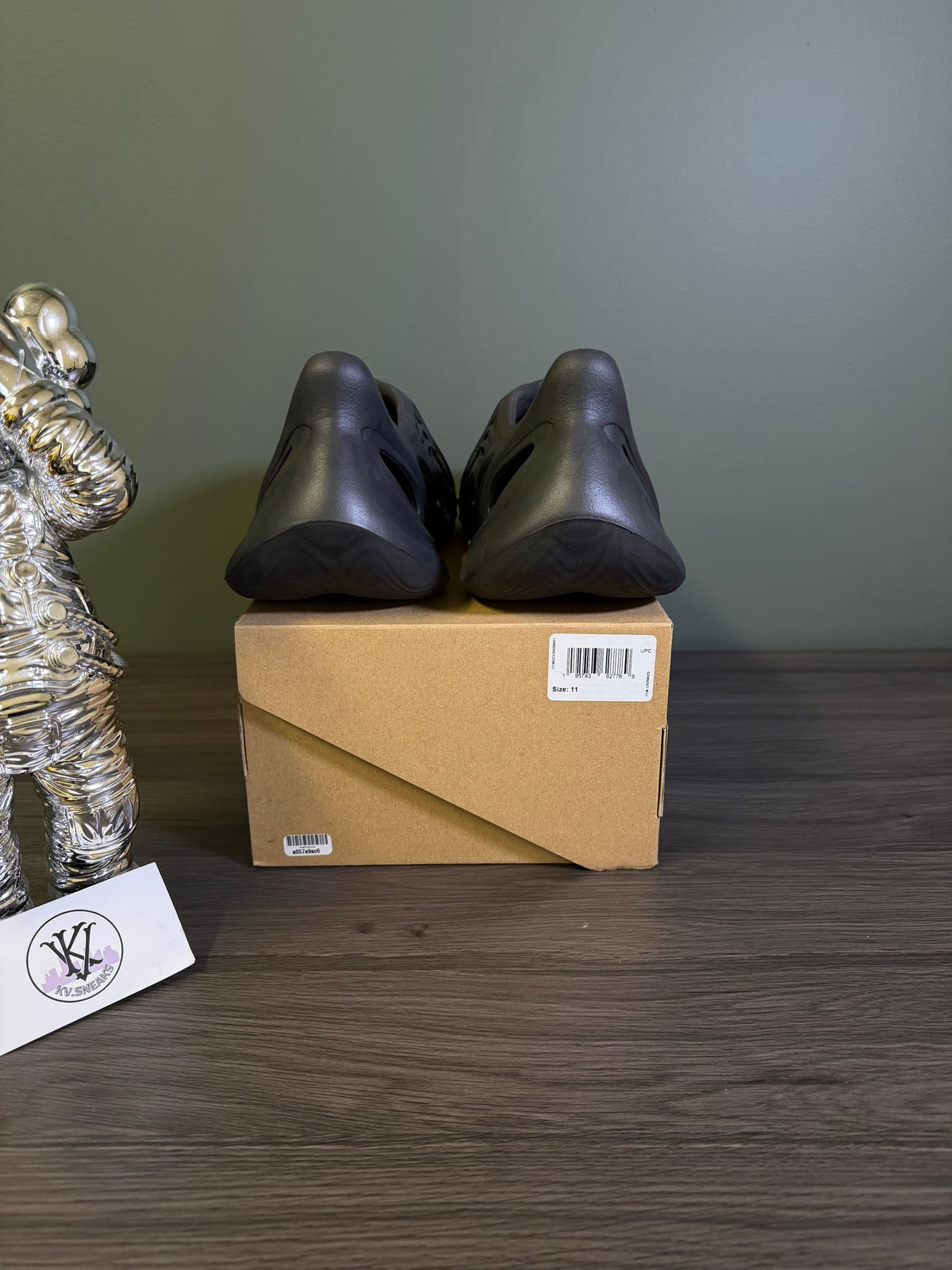 adidas Yeezy Foam RNR Onyx