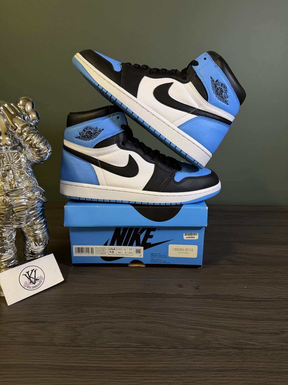 Jordan 1 Retro High OG UNC Toe