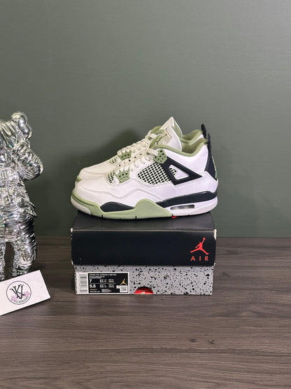 Jordan 4 Seafoam