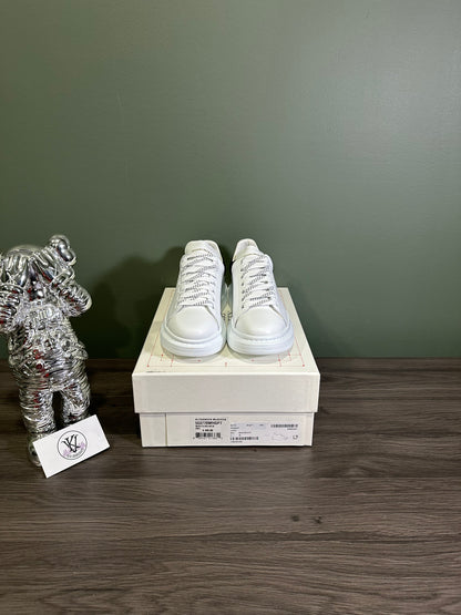 Alexander McQueen Oversized White Black (W)