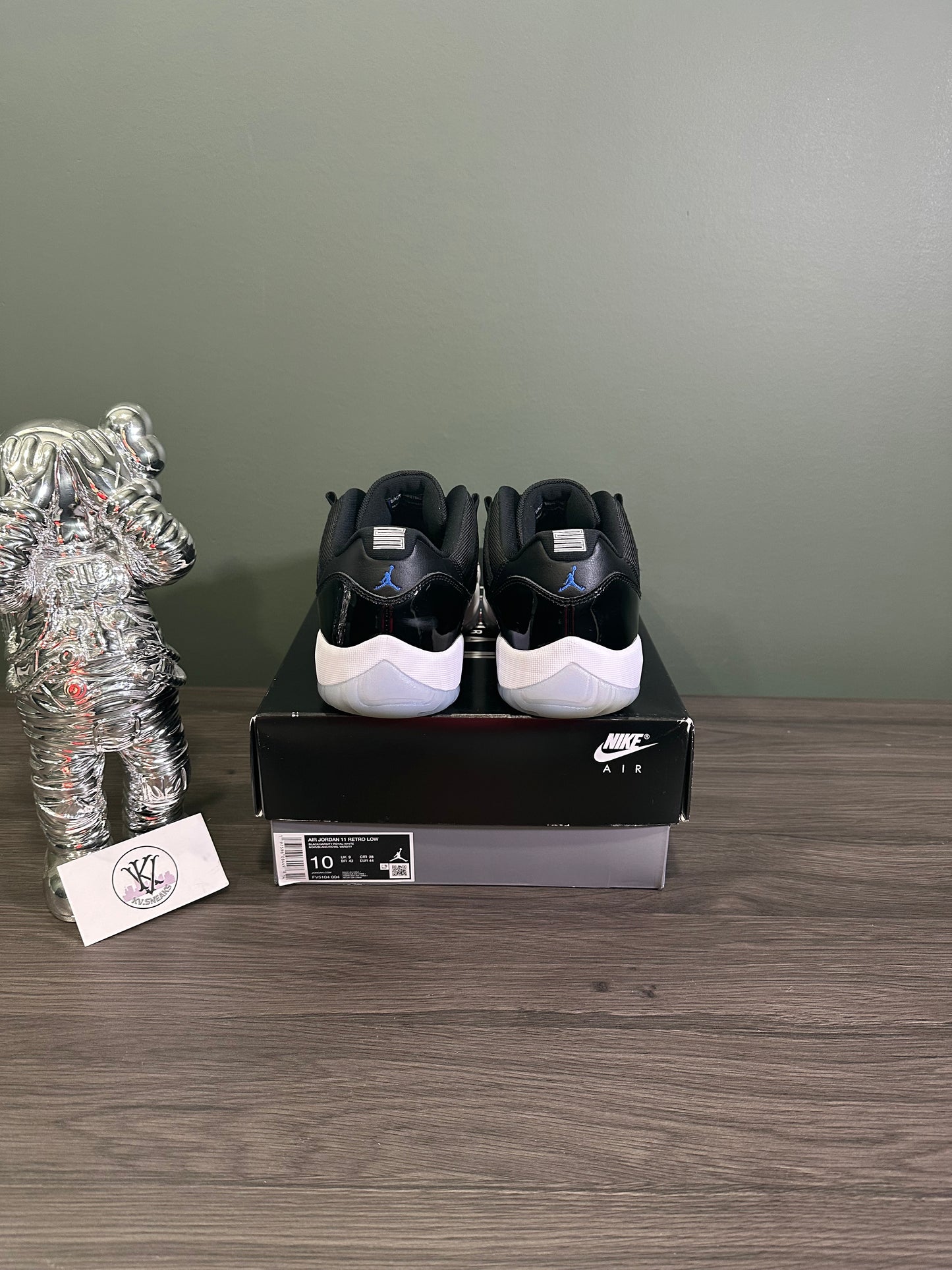 Jordan 11 Low Space Jam