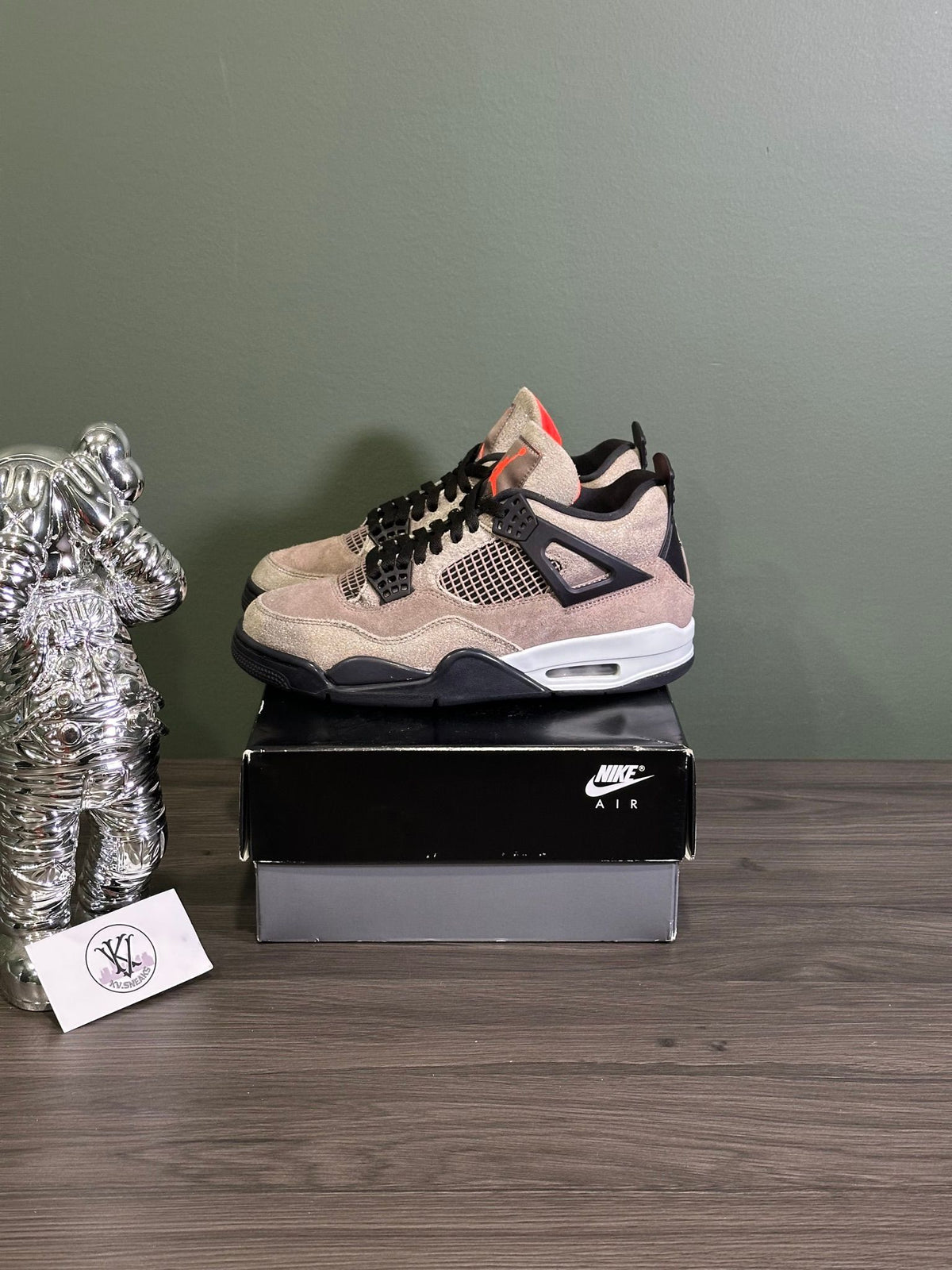 Jordan 4 Retro Taupe Haze