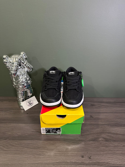 Dunk Low SB Wasted Youth