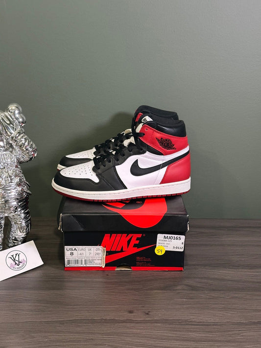 Jordan 1 Retro Black Toe (2016)