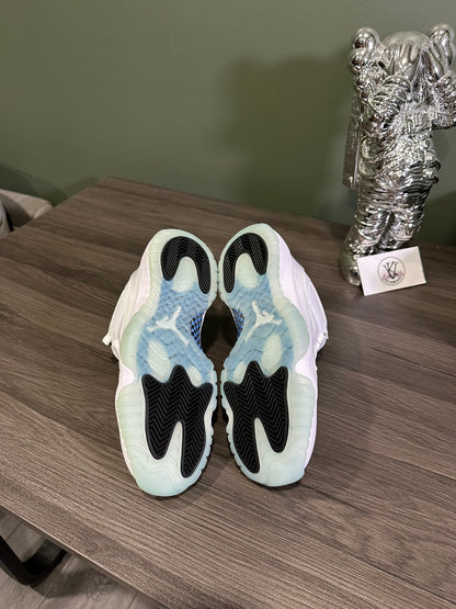 Jordan 11 Low Legend Blue (GS)