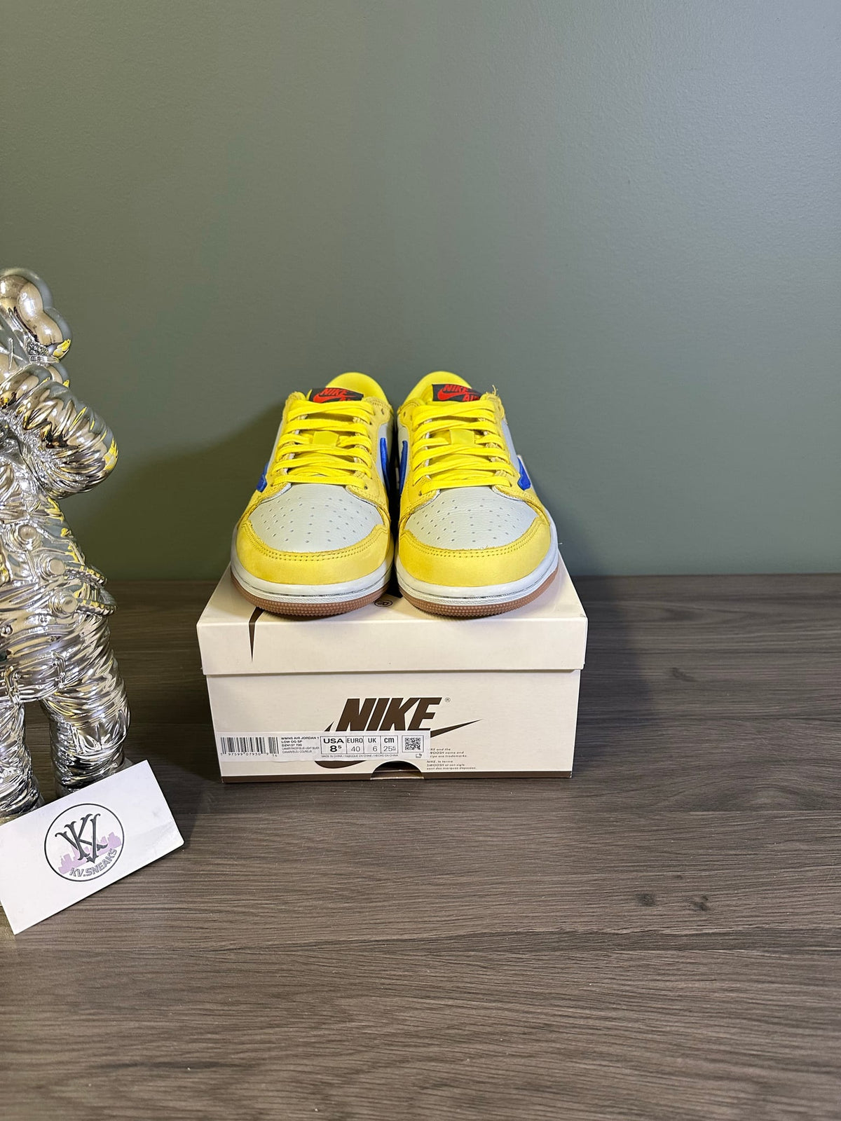 Jordan 1 Retro Low OG SP Travis Scott Canary (Women's)