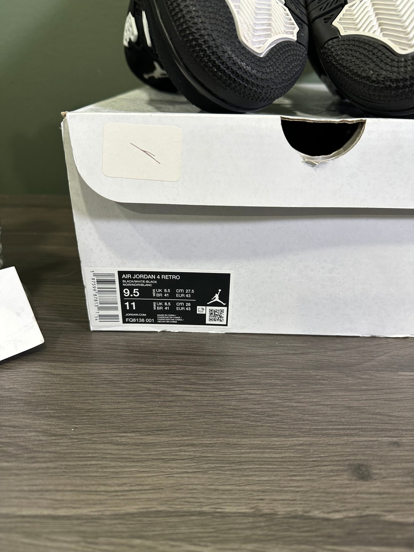 Jordan 4 White Thunder