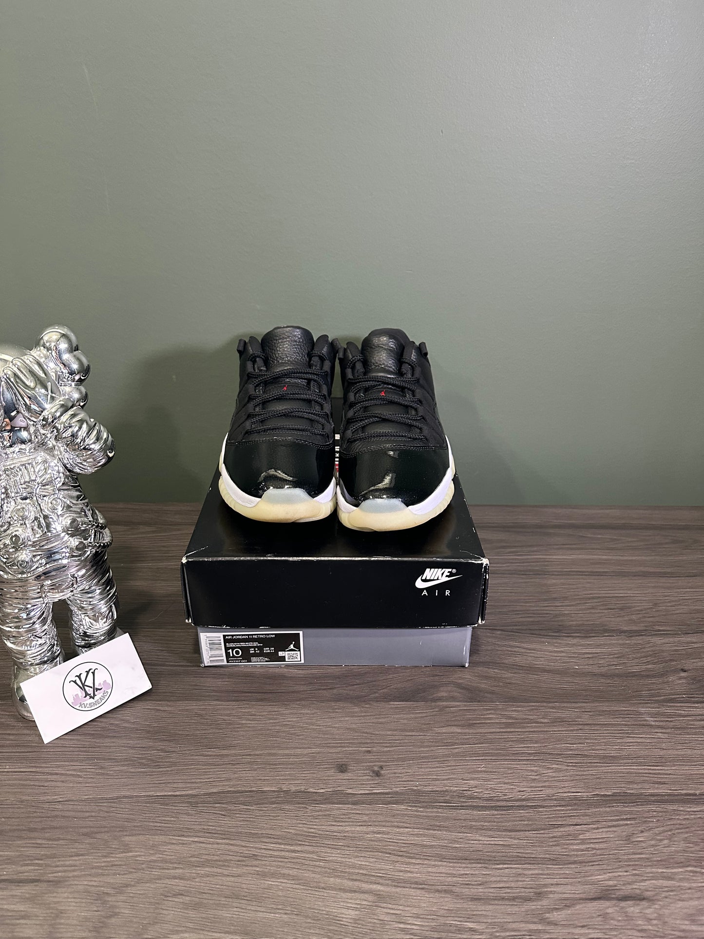 Jordan 11 Low 72-10