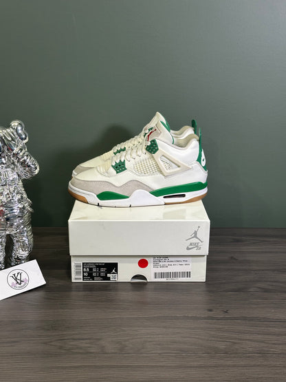 Jordan 4 SB Pine Green
