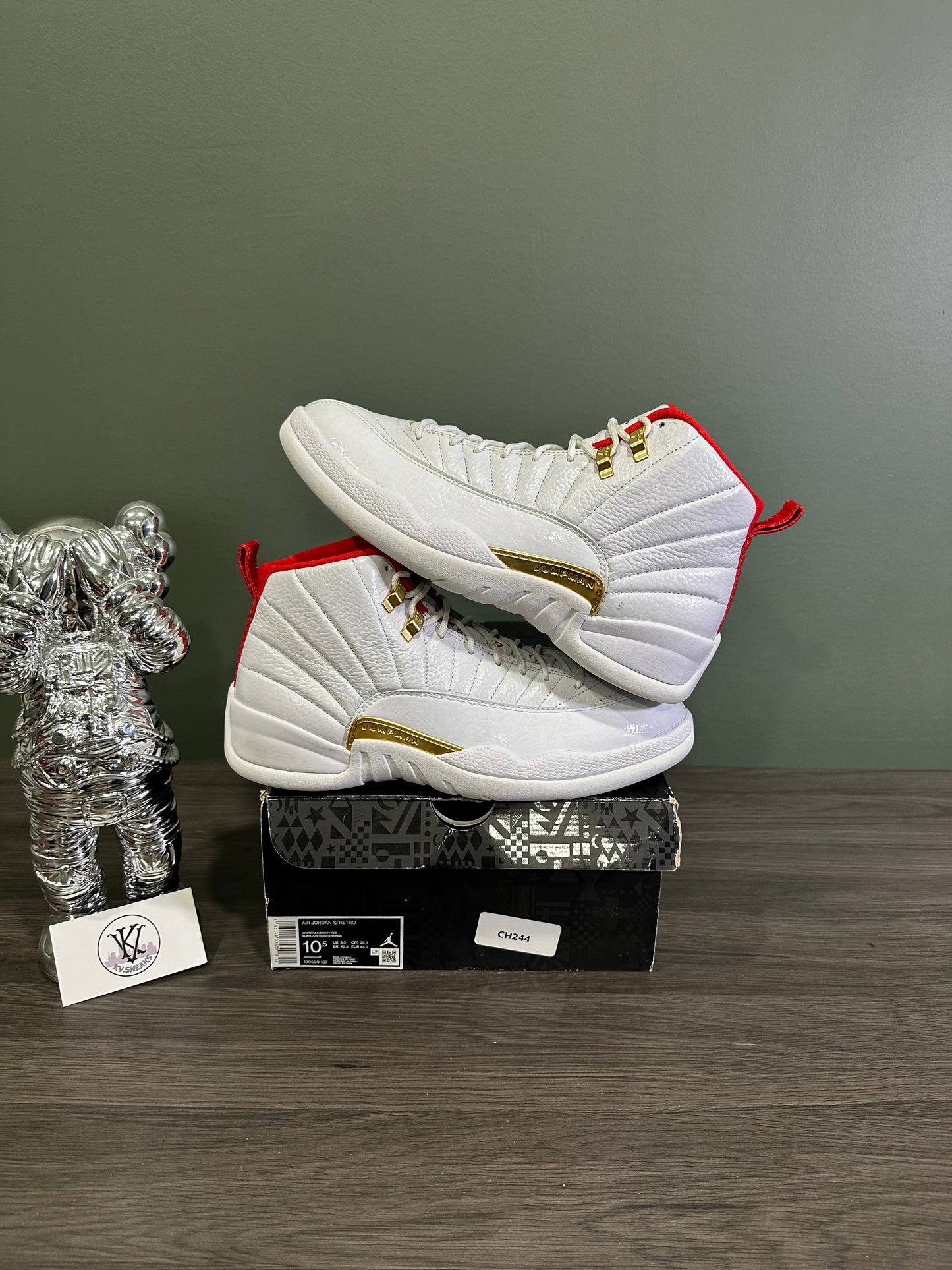 Jordan 12 FIBA 2019