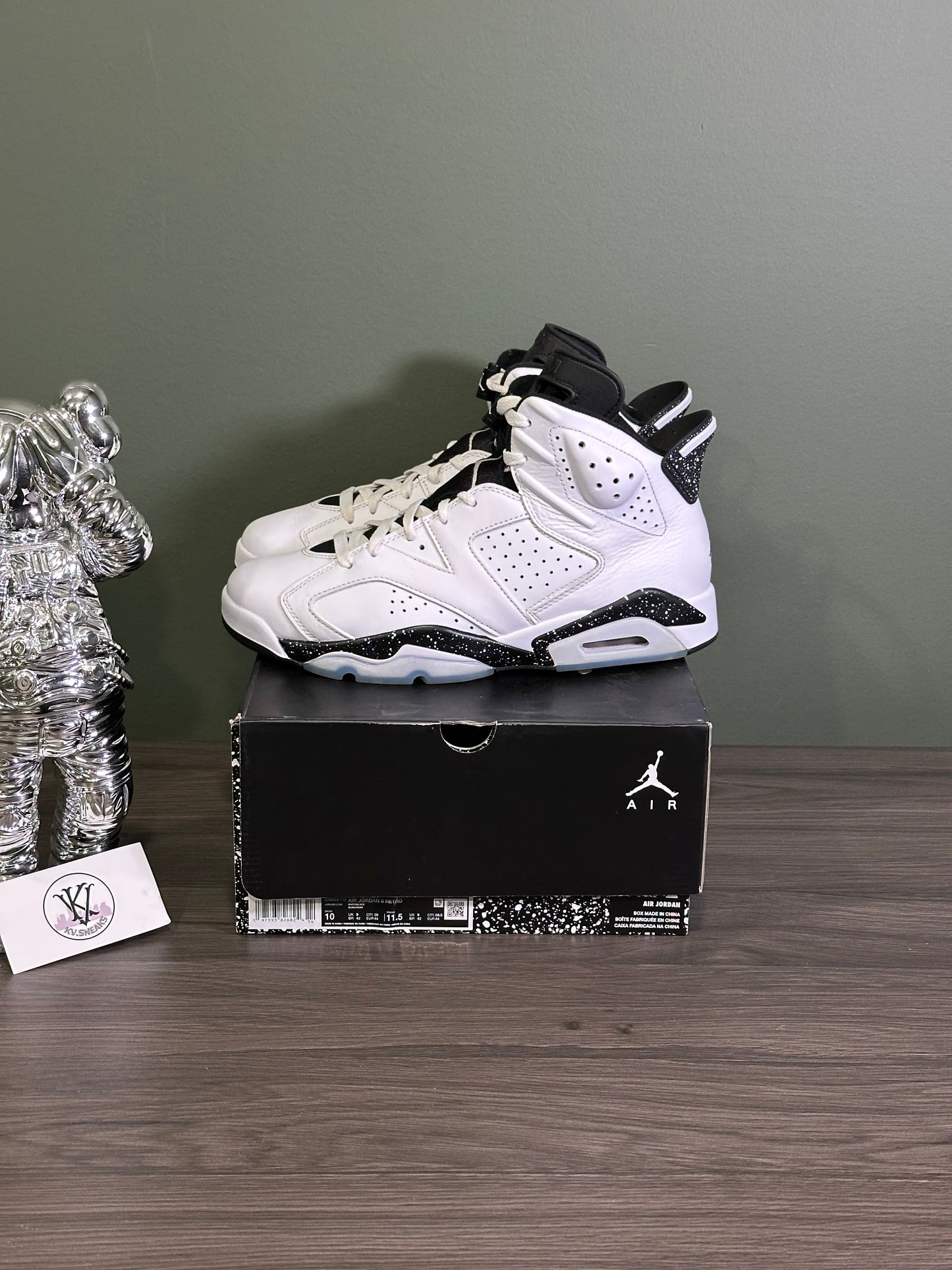Jordan 6 Reverse Oreo