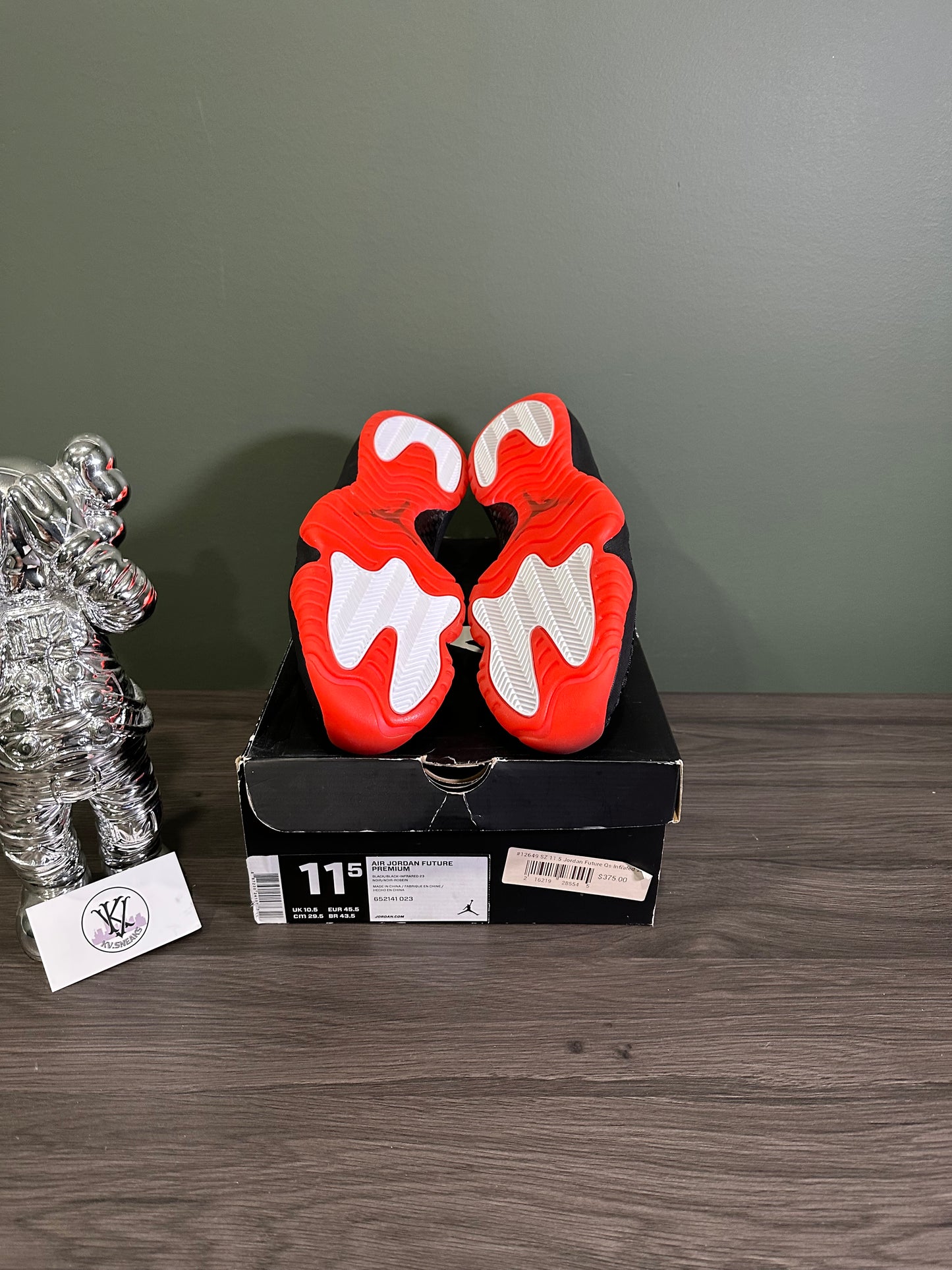 Jordan Future Premium Black Infrared 23