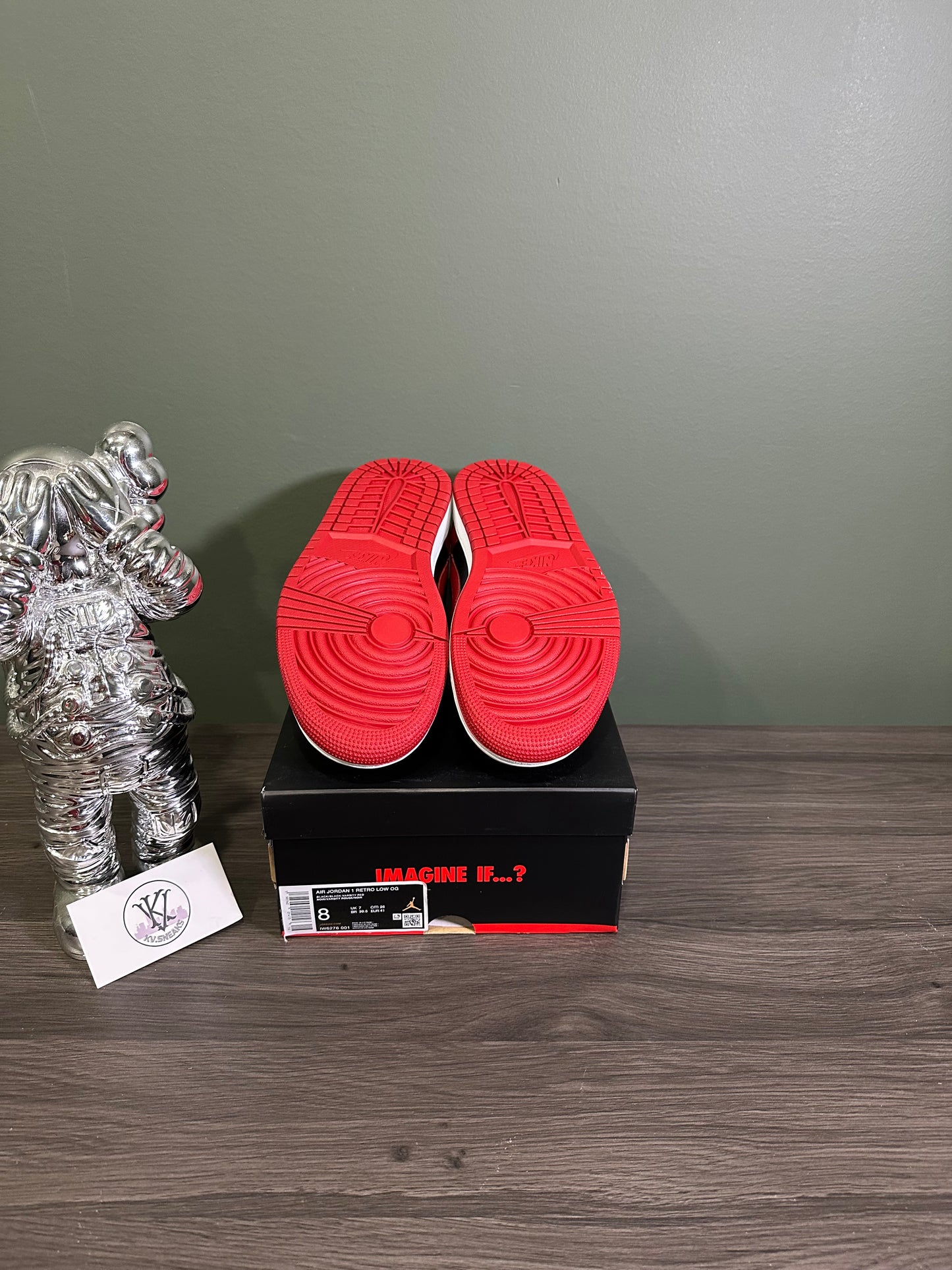 Jordan 1 Low Banned 2026