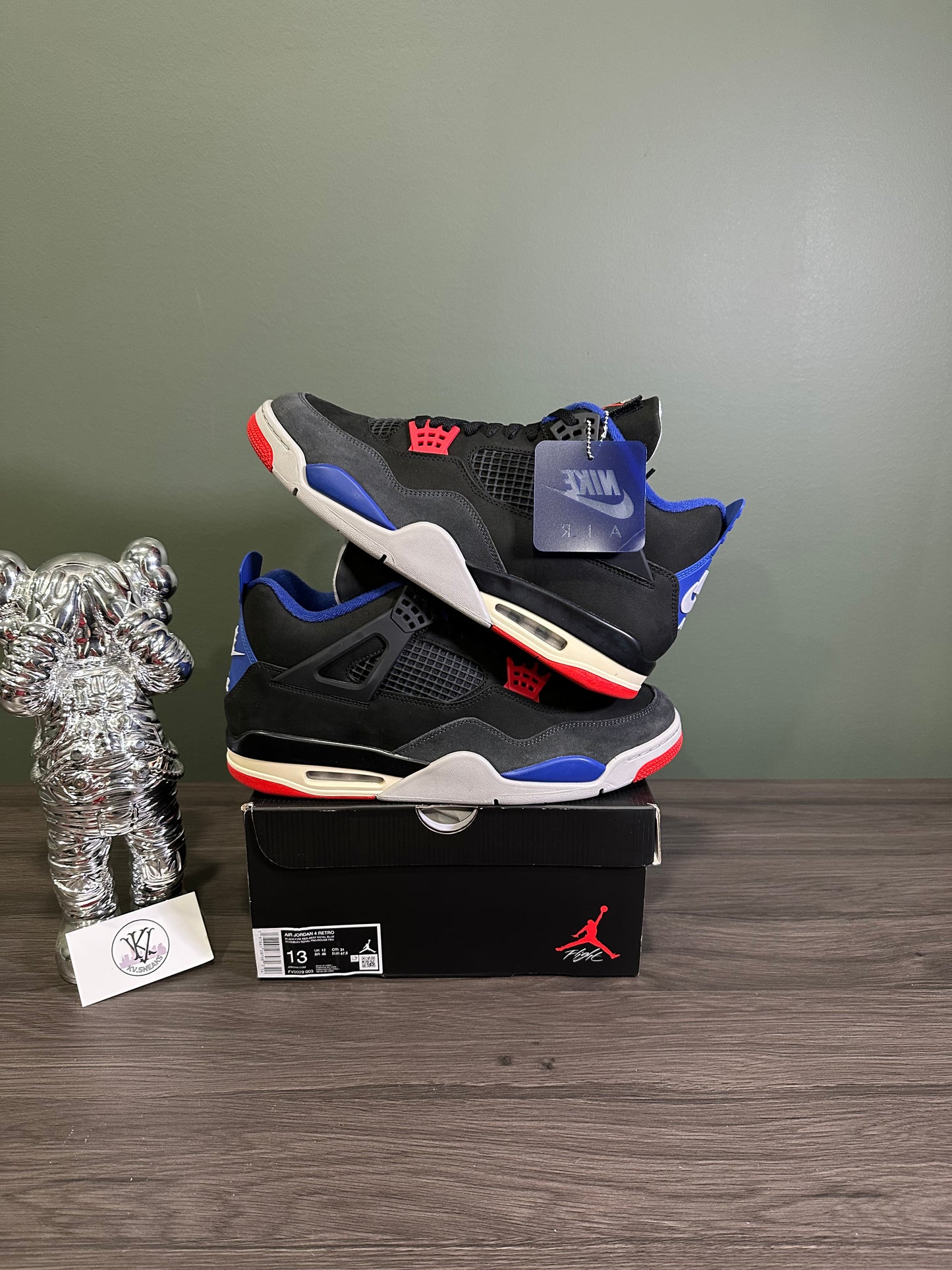 Jordan 4 Rare Air Gold Lettering