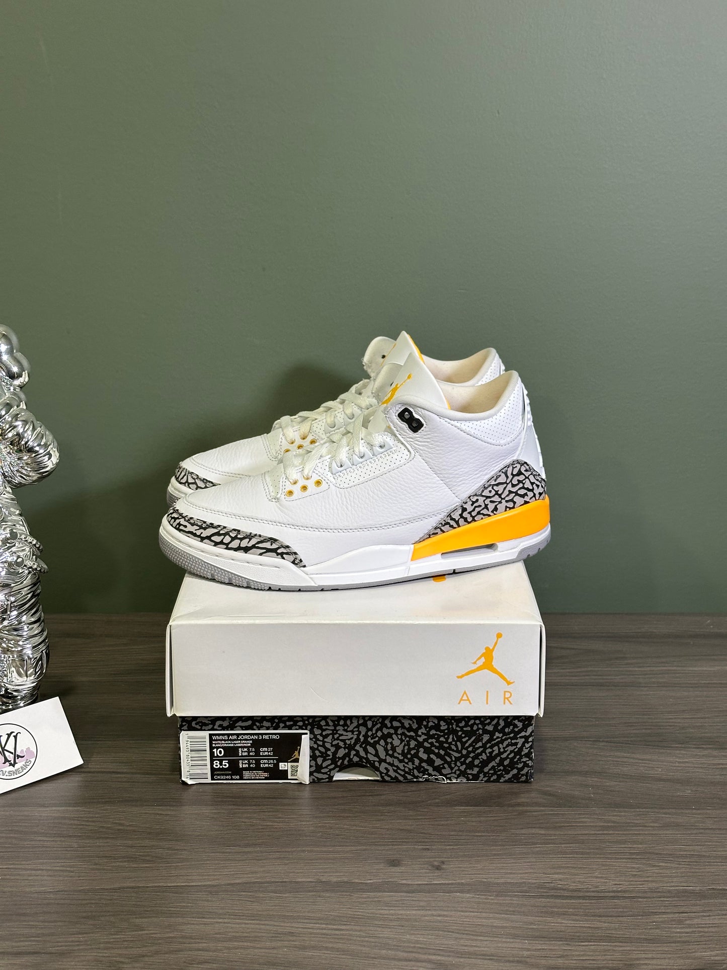 Jordan 3 Laser Orange