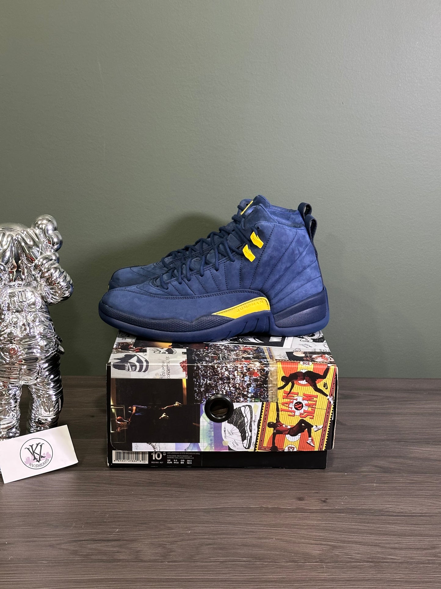 Jordan 12 Michigan