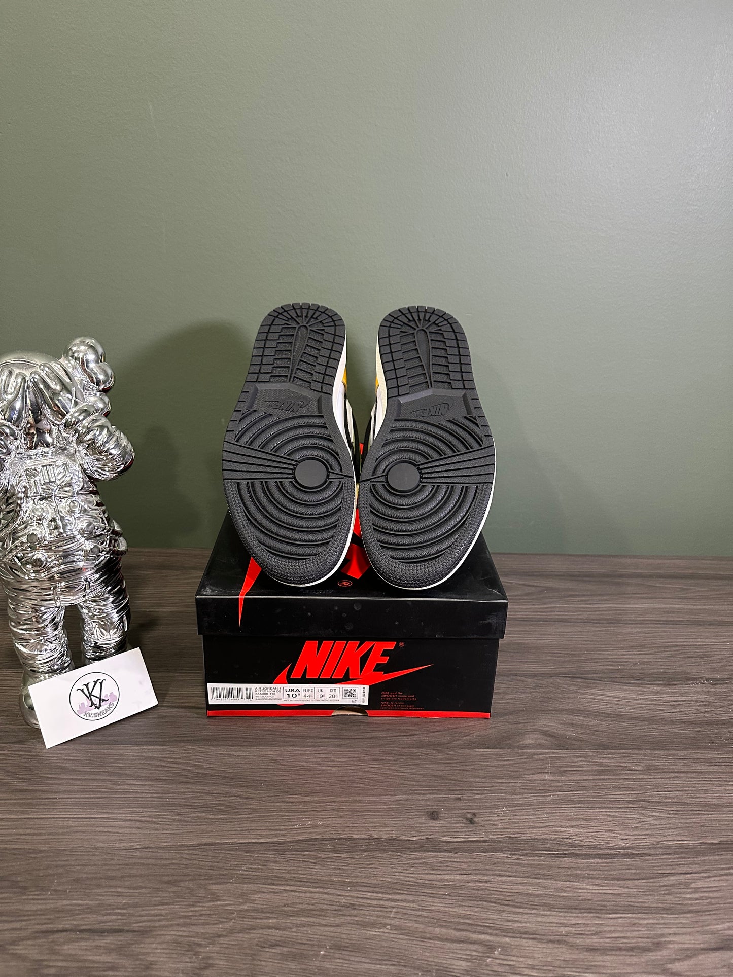 Jordan 1 High Black Volt Gold