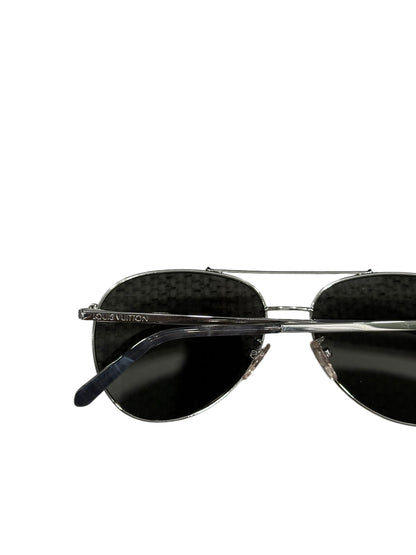 LOUIS VUITTON PILOT SUNGLASSES
