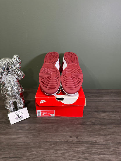 Dunk Low Team Red