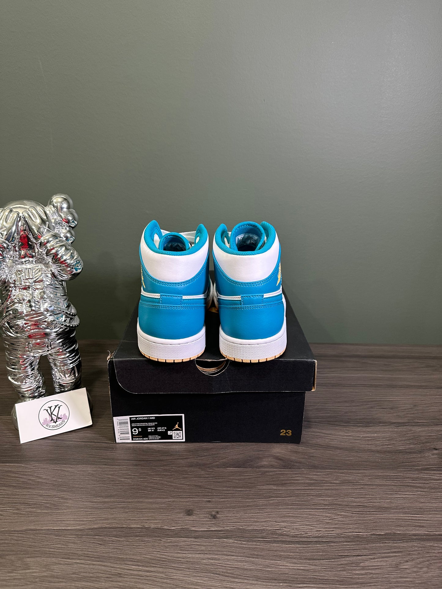 Jordan 1 Mid Aquatone