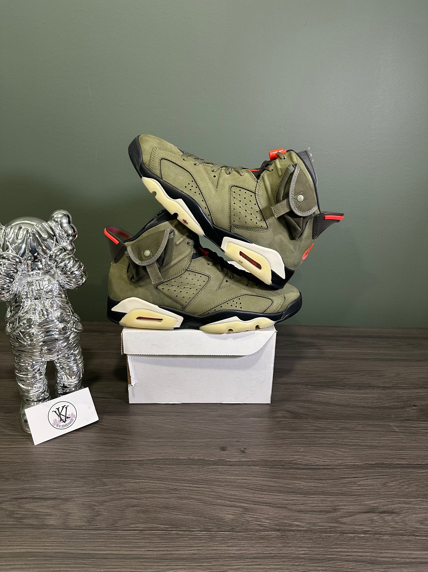 Jordan 6 Travis Scott Olive