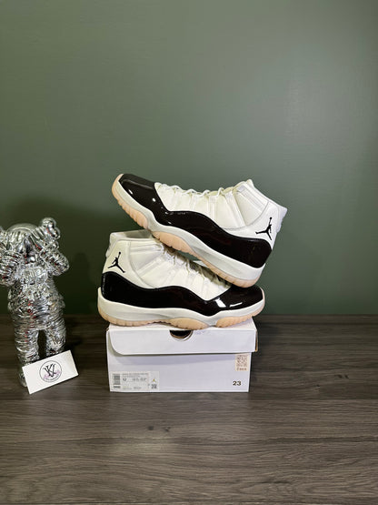 Jordan 11 Neapolitan